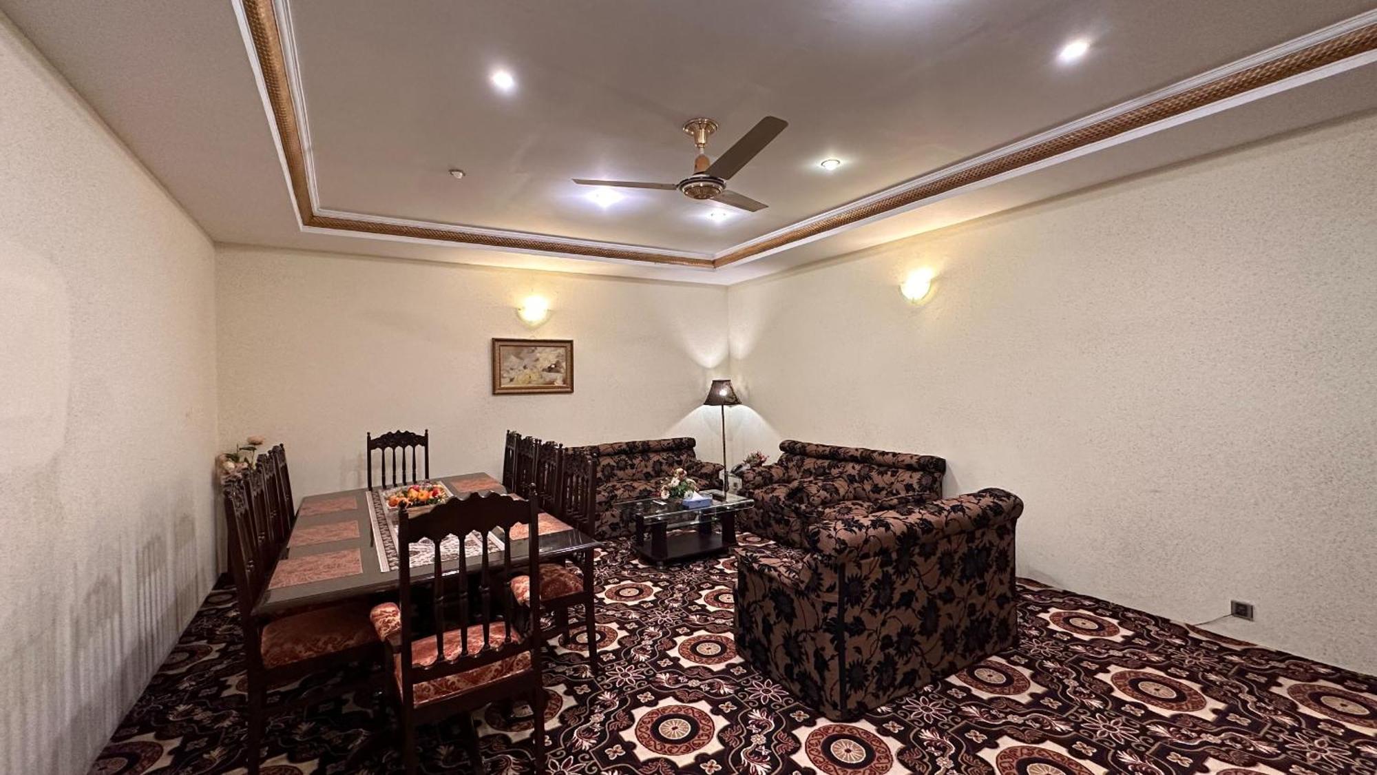 Indus Hotel Hyderabad Bagian luar foto