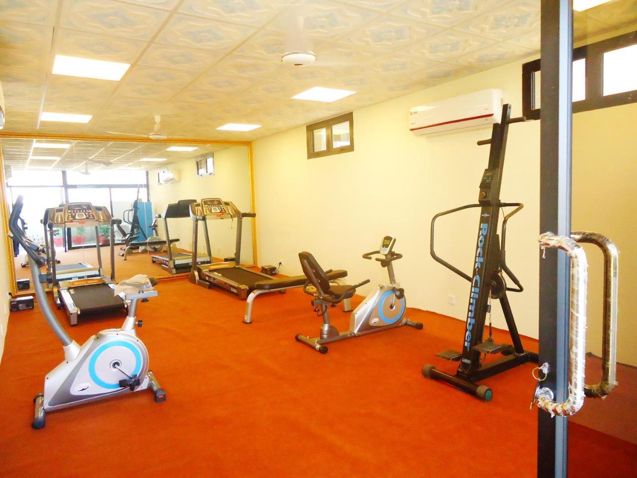 Indus Hotel Hyderabad Bagian luar foto